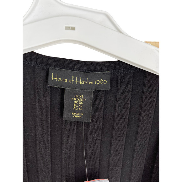NWT HOUSE OF HARLOW BLACK RIB KNIT SHORT SLEEVE BUTTON BODYSUIT - Picture 4 of 5